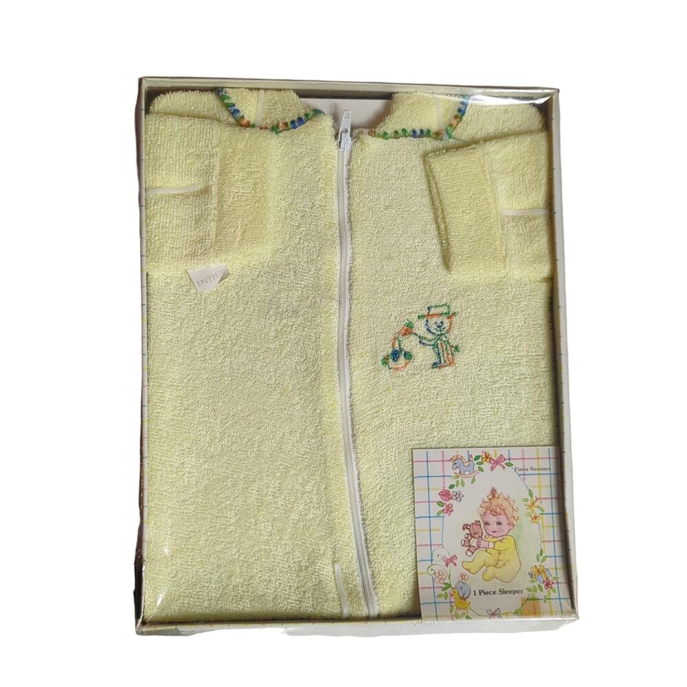 Vintage 80's Baby Kids 1 Piece Sleeper Flame Resistant Size Birth to 11 lbs NEW